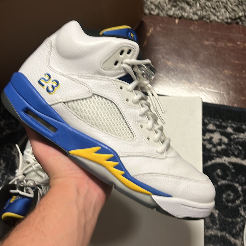 Jordan 5 “Laney” - Picture 4 of 7